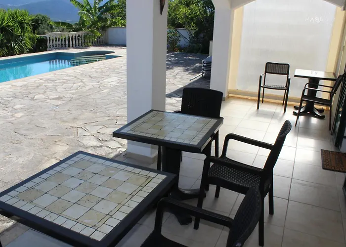 فيلة Aero Kefalonia Lakíthra